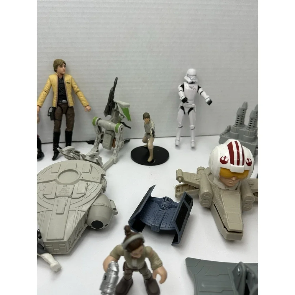 Star Wars Action Figure & Accessory Lot Han Solo Luke Skywalker Stormtrooper Mix